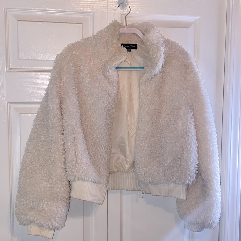 Boutique Love Tree Brand, Large Sherpa Cropped Jacket With Zip